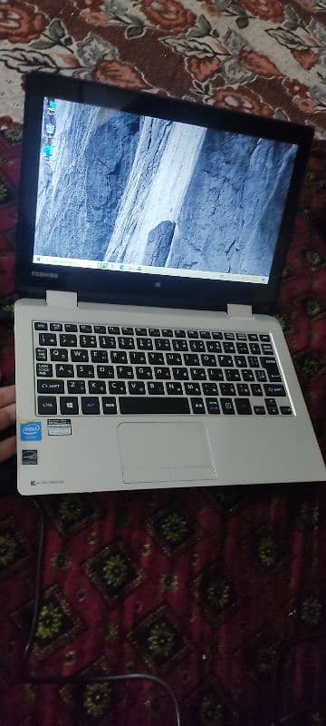 Touch Screen Toshiba , Intel Inside 4th gen,4/500 gb,10 window 3