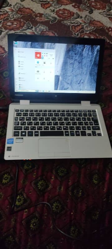 Touch Screen Toshiba , Intel Inside 4th gen,4/500 gb,10 window 5