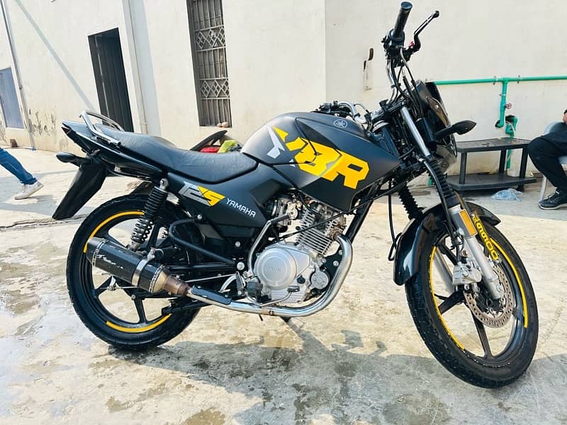 YBR 125 Modified 0