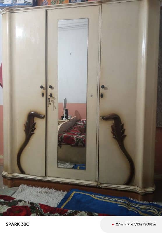 Used Bed Set in Good Condition – Affordable Price!" 1