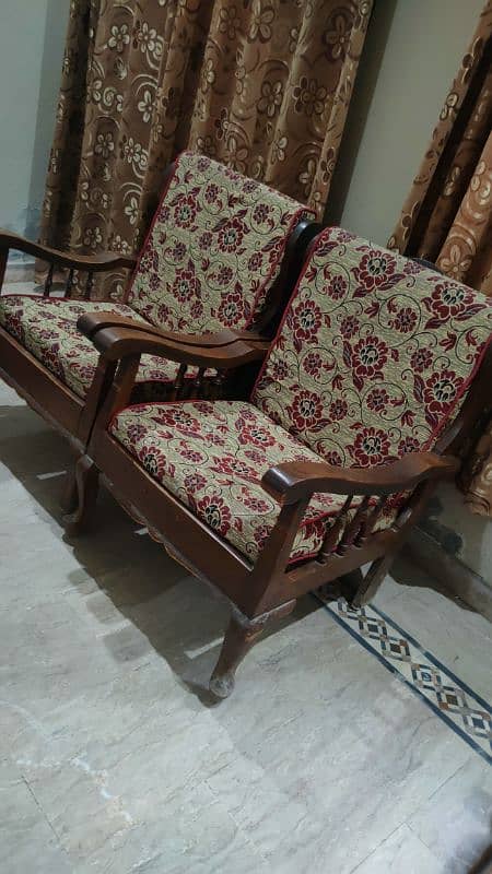 wooden 5 seater sofa set 0