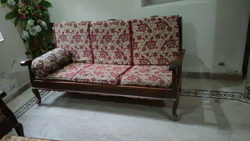 wooden 5 seater sofa set 3