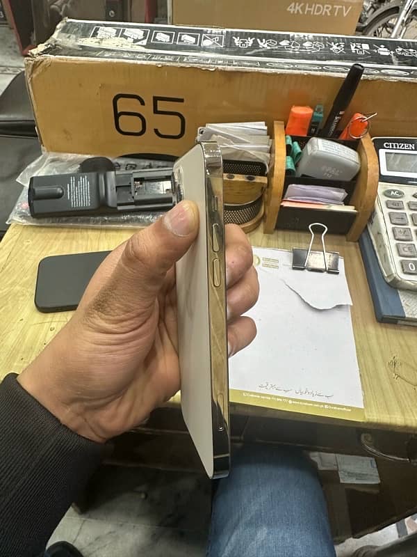 iPhone 12pro 256GB PTA approved 0