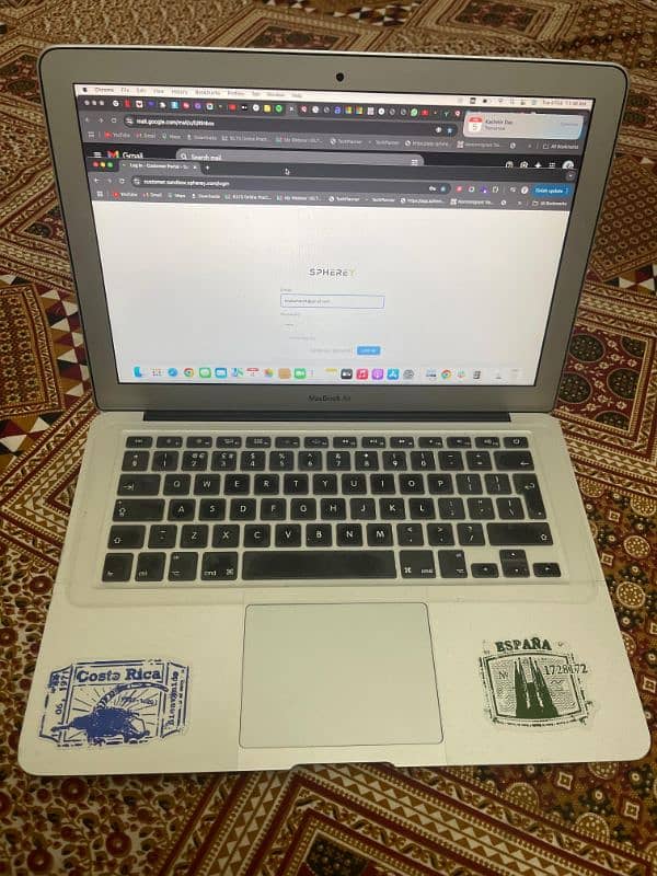 Macbook air 2017 scratch less condition 2