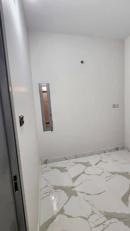 Brand new apartment for rent in Unit 6 12