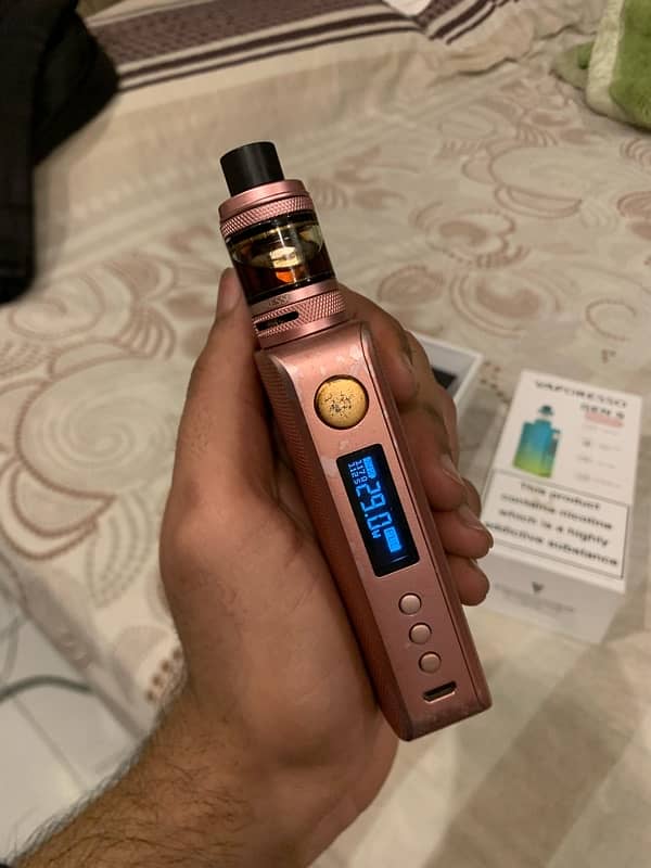 Vaporesso Gen S with box and cable 2