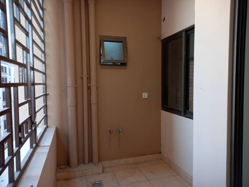 2 Bed DD 4 Rooms Flat For Sale 8