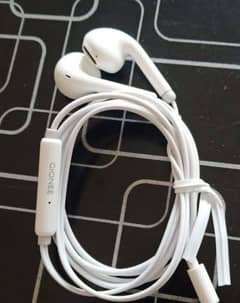 clear voice wired earphones white