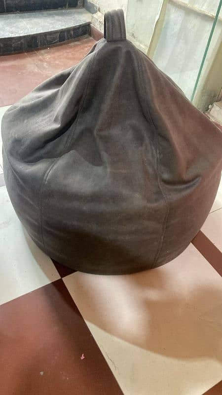 Leather Bean Bag available All variety contact me  number 03004440017 12