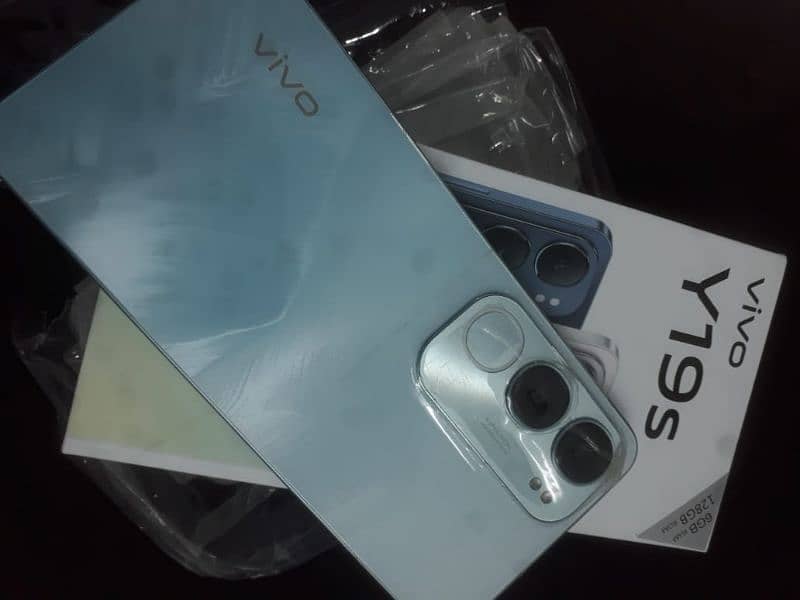 Brand New Vivo Y19s 3