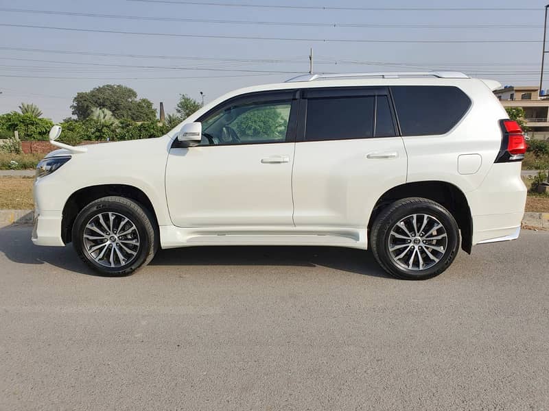 Toyota Prado 2020 (Fresh Import) 7