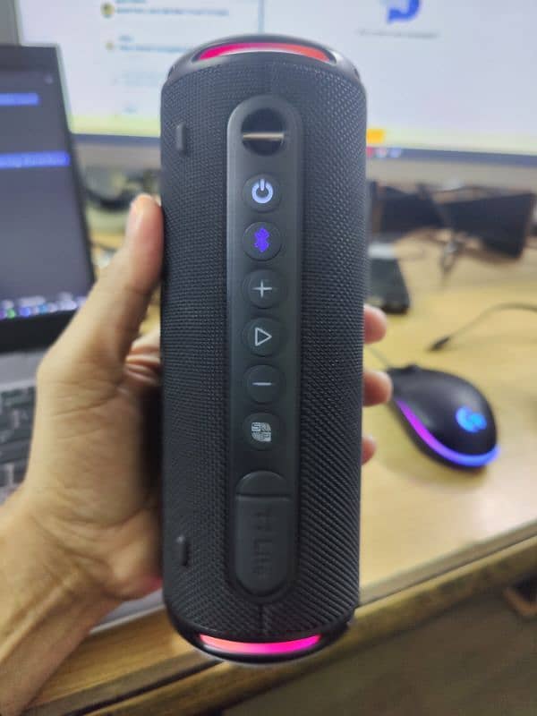 Tronsmart T7 Lite Portable Outdoor Speaker 3