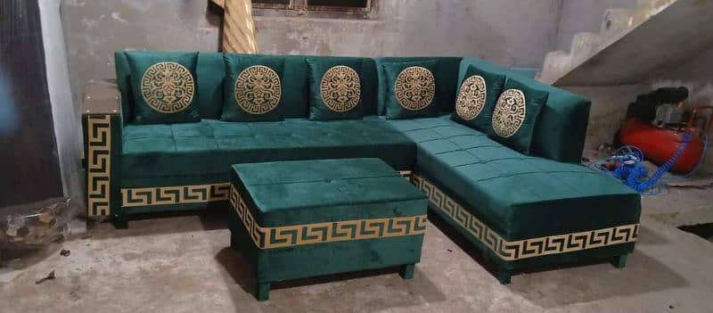 Sofa set are available 0