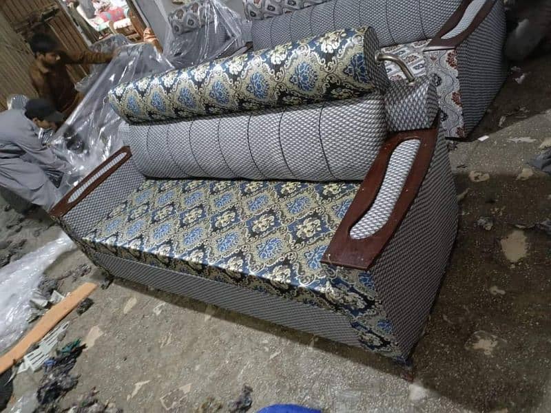 Sofa set are available 8