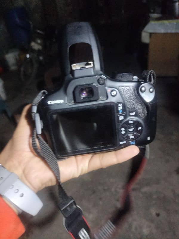 DSLR camera Model 03021494669 0