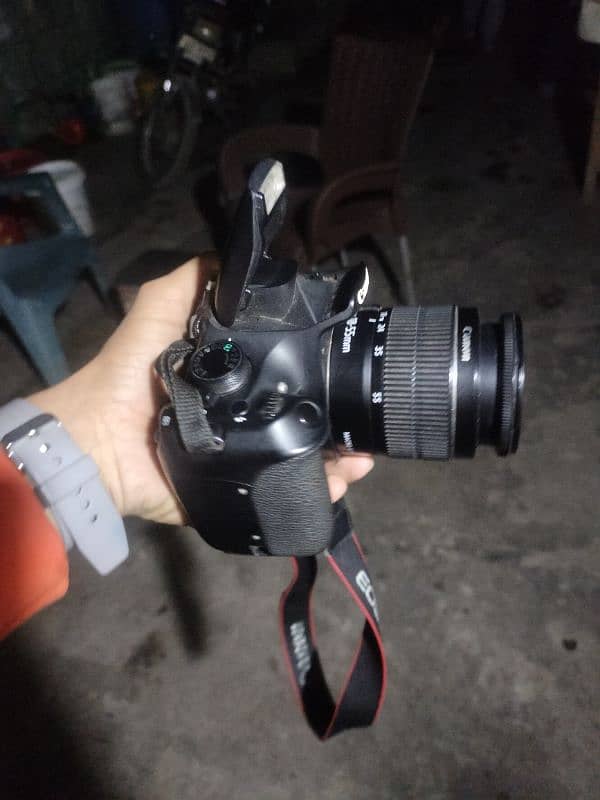 DSLR camera Model 03021494669 3