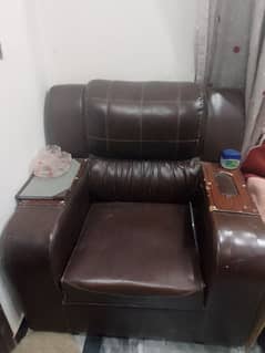 raxine sofa in good condition