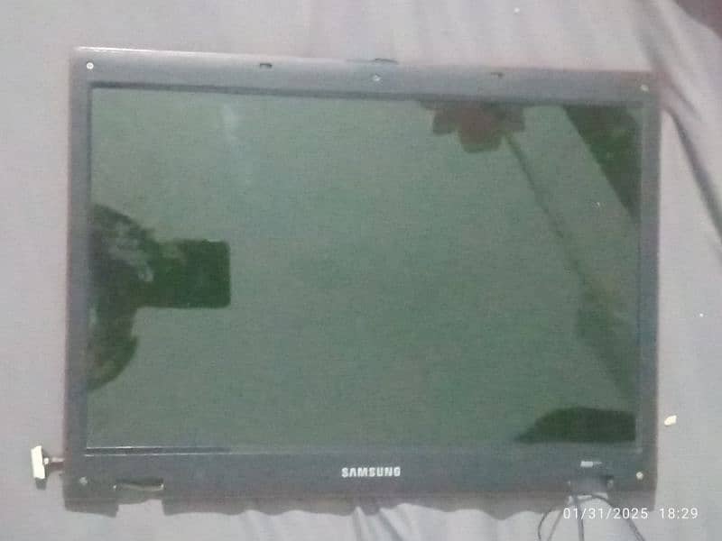 Samsung laptop screen 2