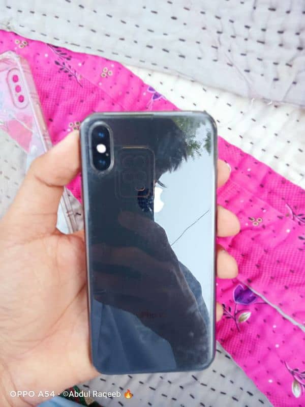 Hy iam selling my mobile iPhone x Betty health 74 and service pr hai 0