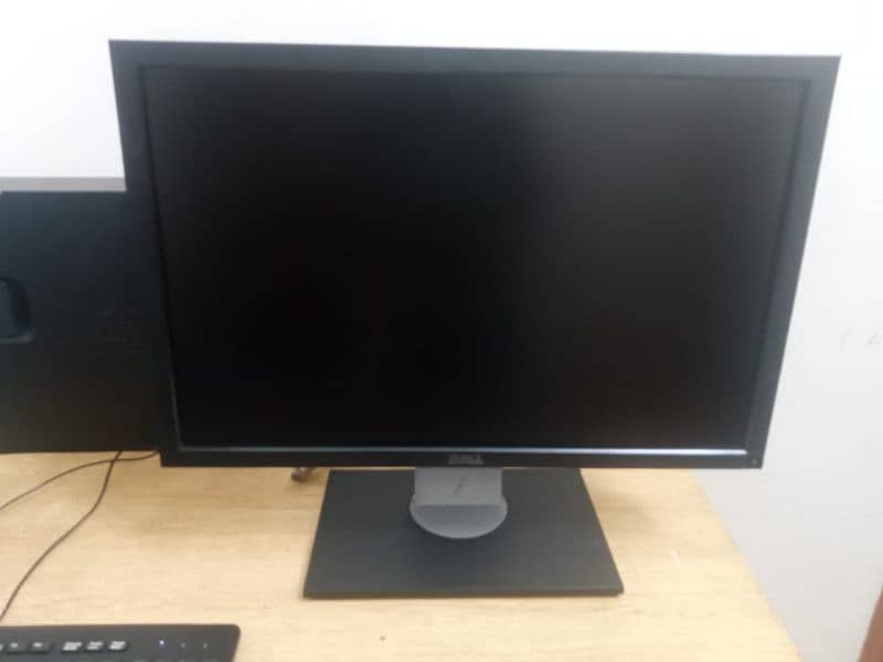 Dell 24 inch monitor ips 1920x1200 resolution 1