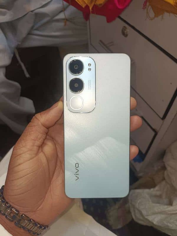 vivo y19s 1