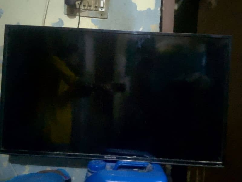 sky worth LED tv 1