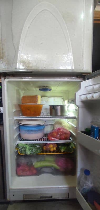 Dawlance 9170 WB Refrigerator – 12 Cubic Feet (fridge) 3