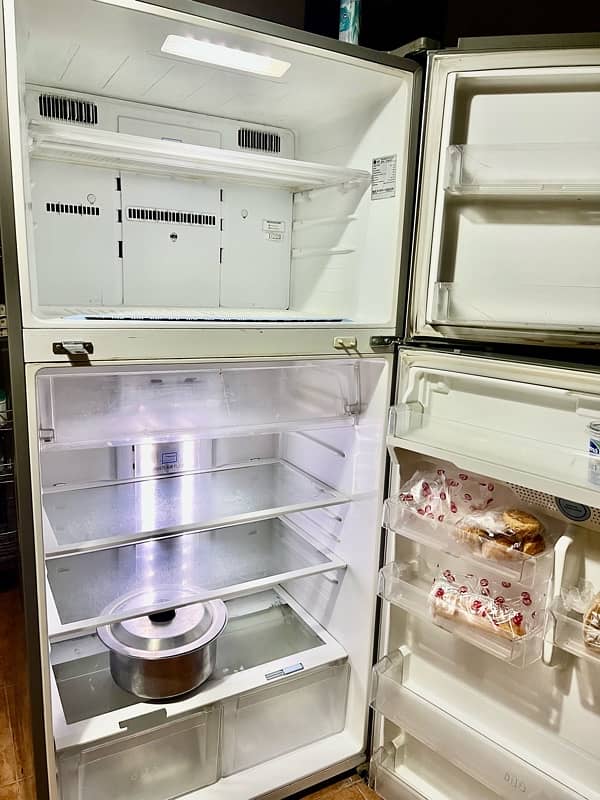 LG Refrigerator GR-M822GSH 3