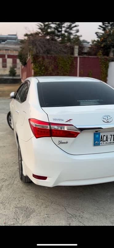 Toyota Altis Grande 2017 4