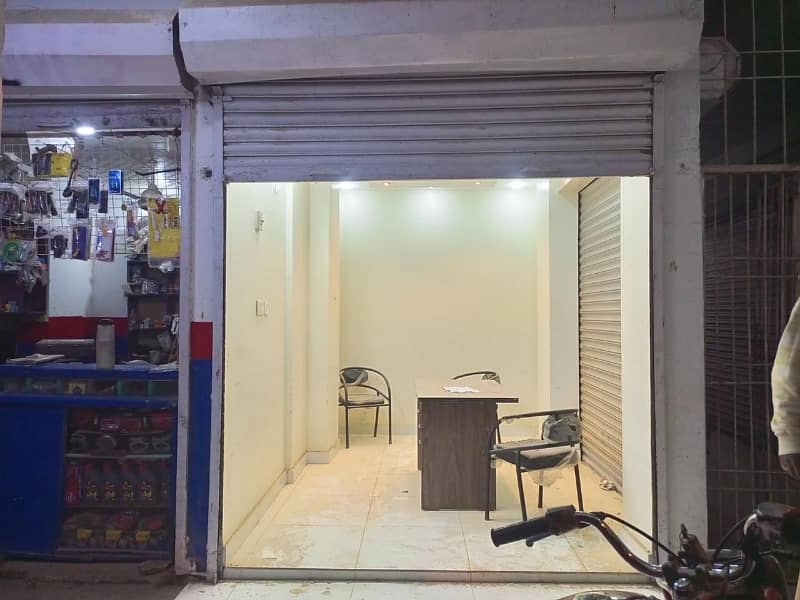 100 Square Yards Shop In Karachi Is Available For rent 2