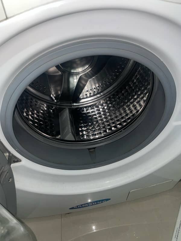 Washing Machine Used In A Good Condition 4