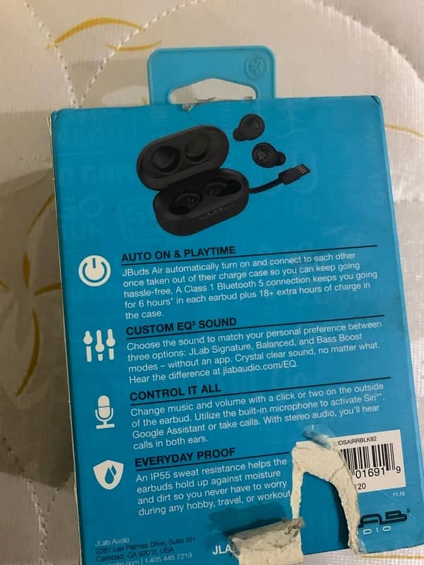 JBUDS AIR Headphones 1