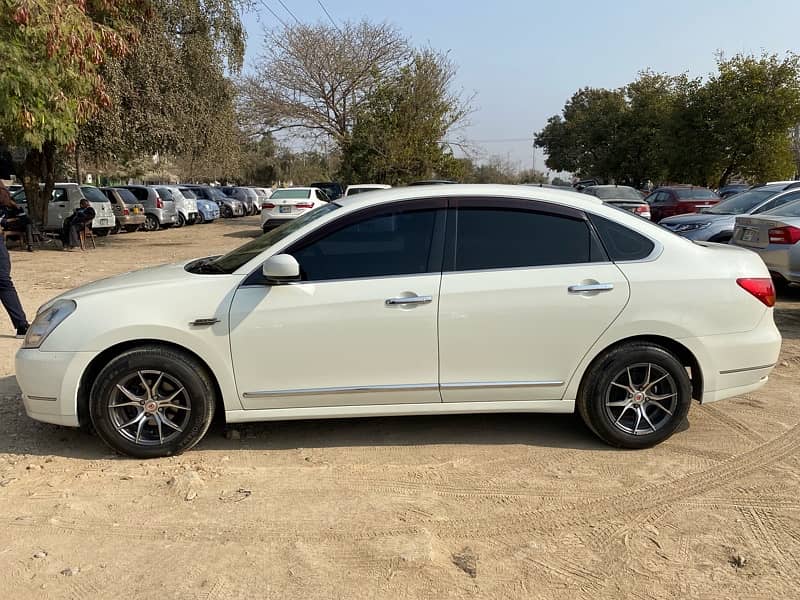 Nissan Bluebird Sylphy 15M Four 2007 3