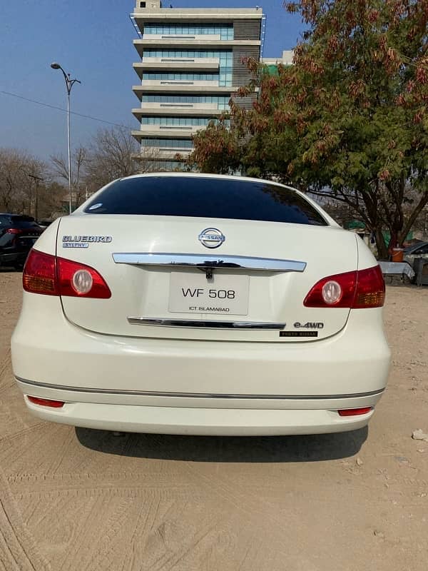 Nissan Bluebird Sylphy 15M Four 2007 5