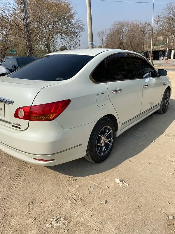 Nissan Bluebird Sylphy 15M Four 2007 8