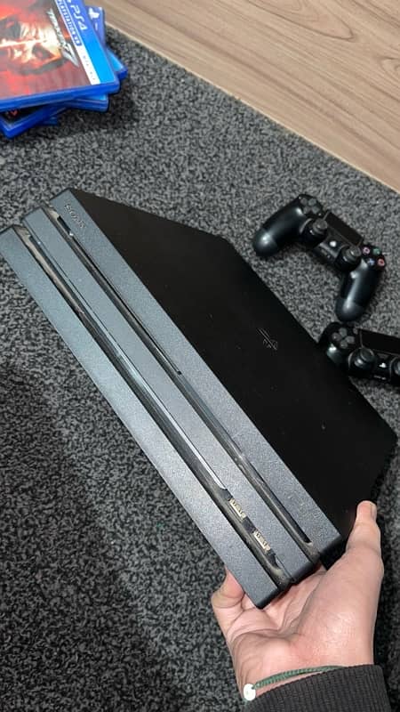 PlayStation 4 Pro 4