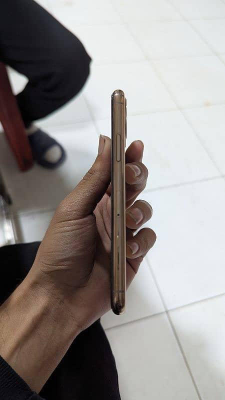 iphone 11 Pro Non-pta 2