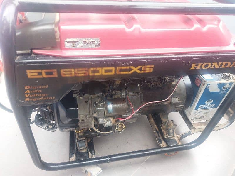 Selling our home used Honda Generator 6.5 KVA 2