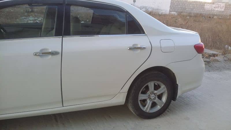 Toyota Corolla XLI vvti 1.3 very light on fuel 2