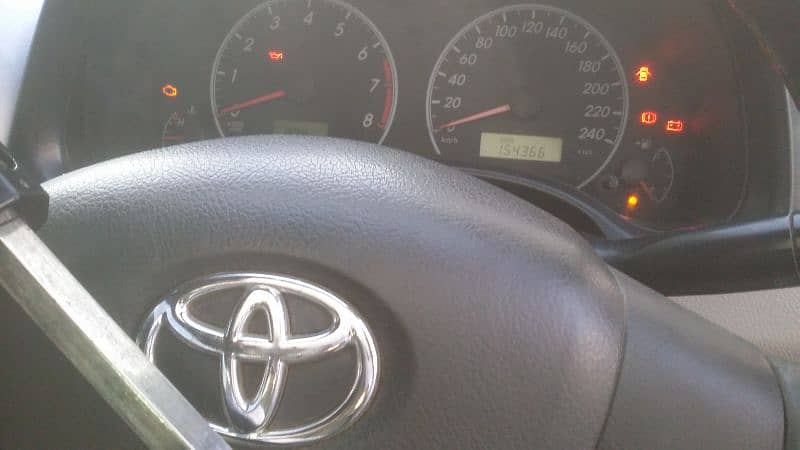 Toyota Corolla XLI vvti 1.3 very light on fuel 18