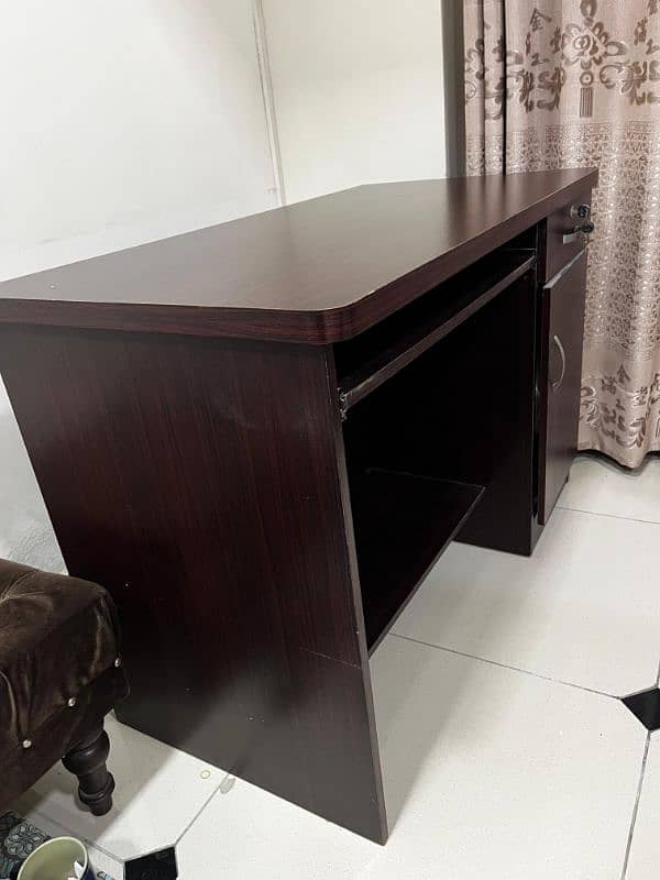 Wooden Study / Office / Computer Table for Students for Sale 4