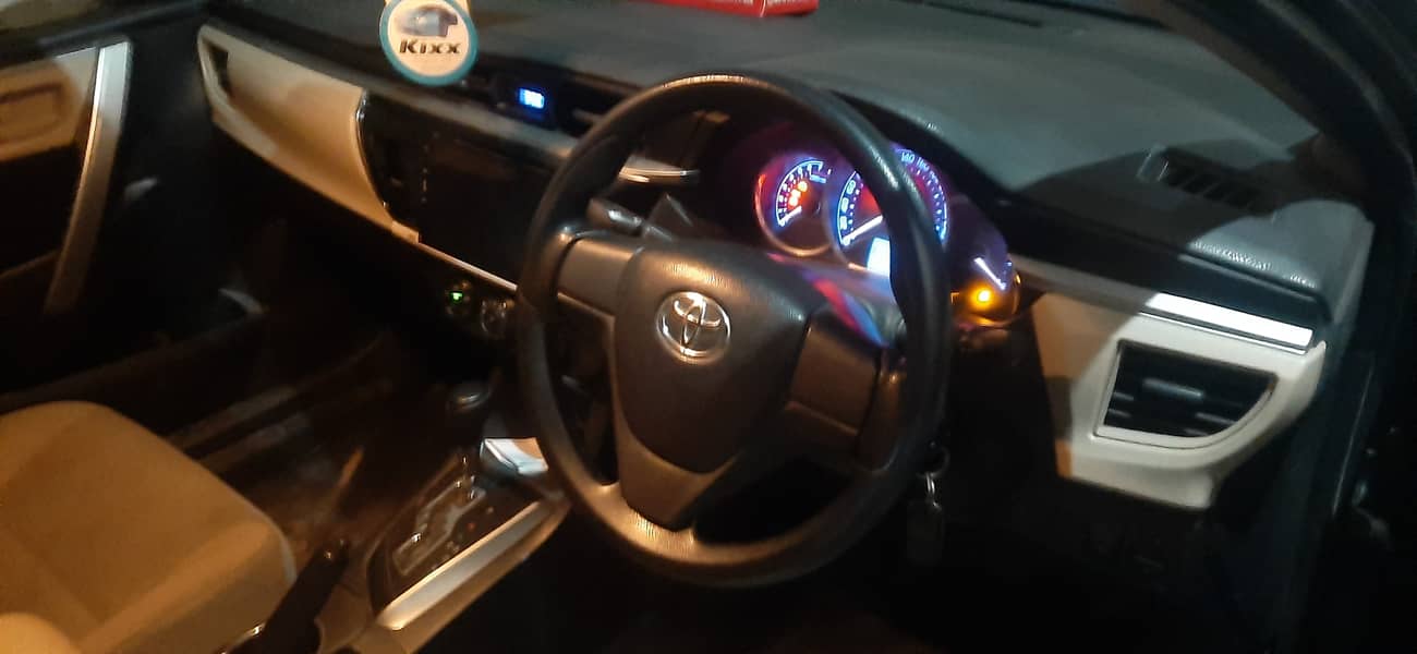 Toyota Corolla GLI 2015 7