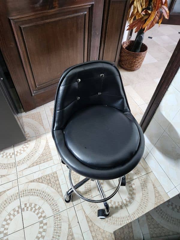 Revolving stool bar stool 24 inch black 1