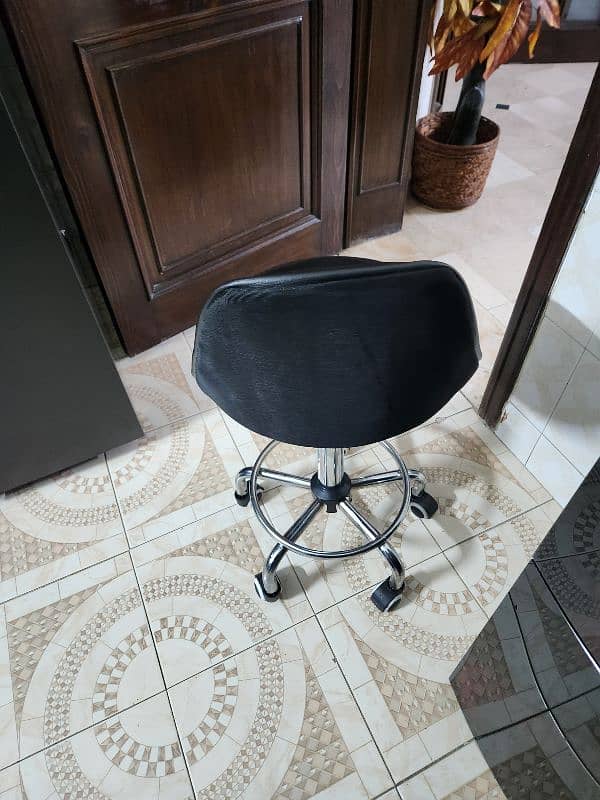 Revolving stool bar stool 24 inch black 2