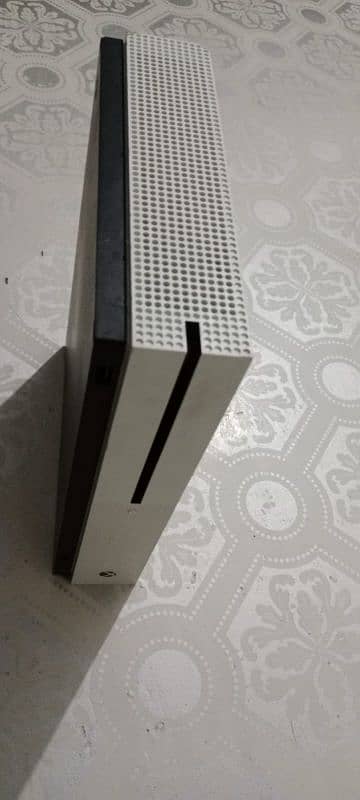 XBOX One S 500GB. for sell 4