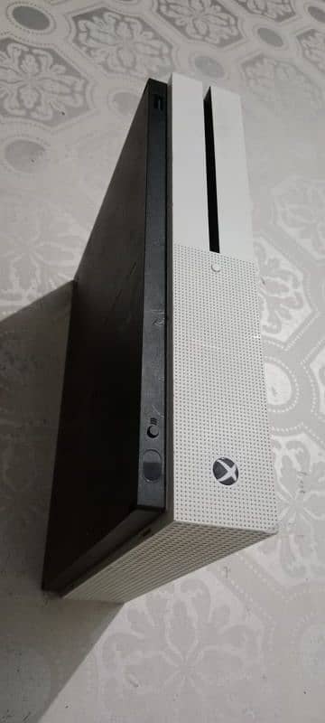 XBOX One S 500GB. for sell 5