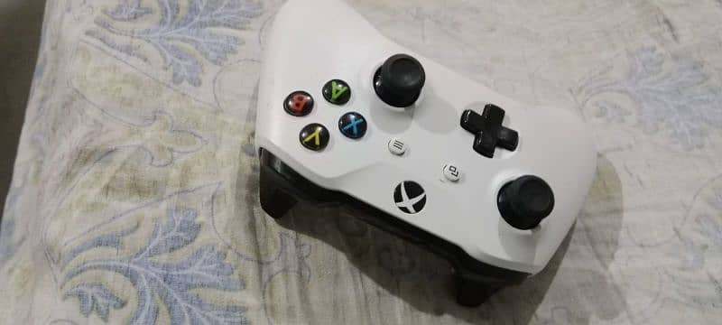 XBOX One S 500GB. for sell 7