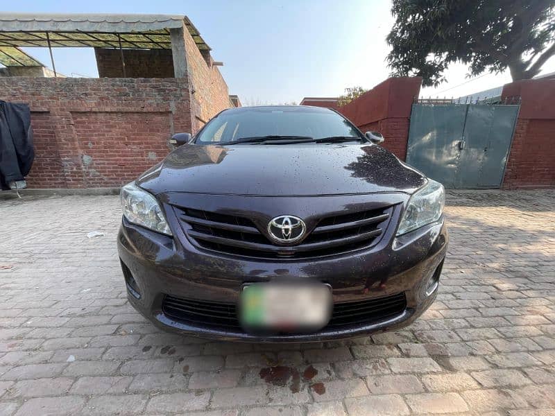 Toyota Corolla Altis 2013 1