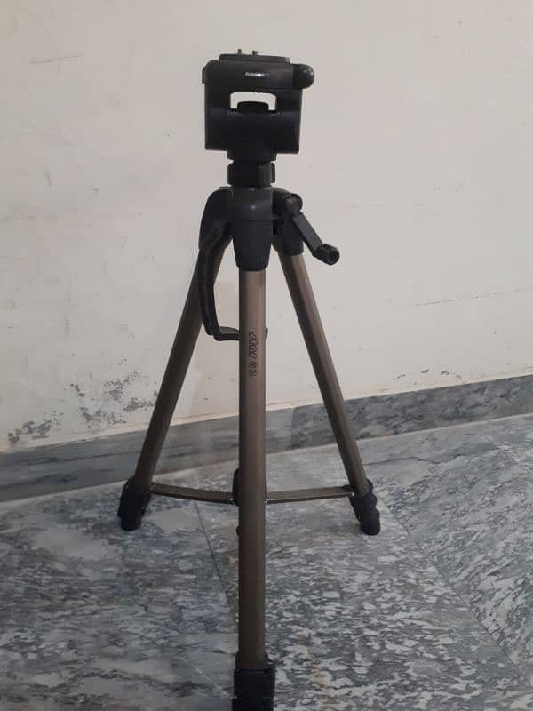 Tripods & Stand Hama England 0