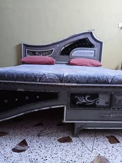 full king side bed